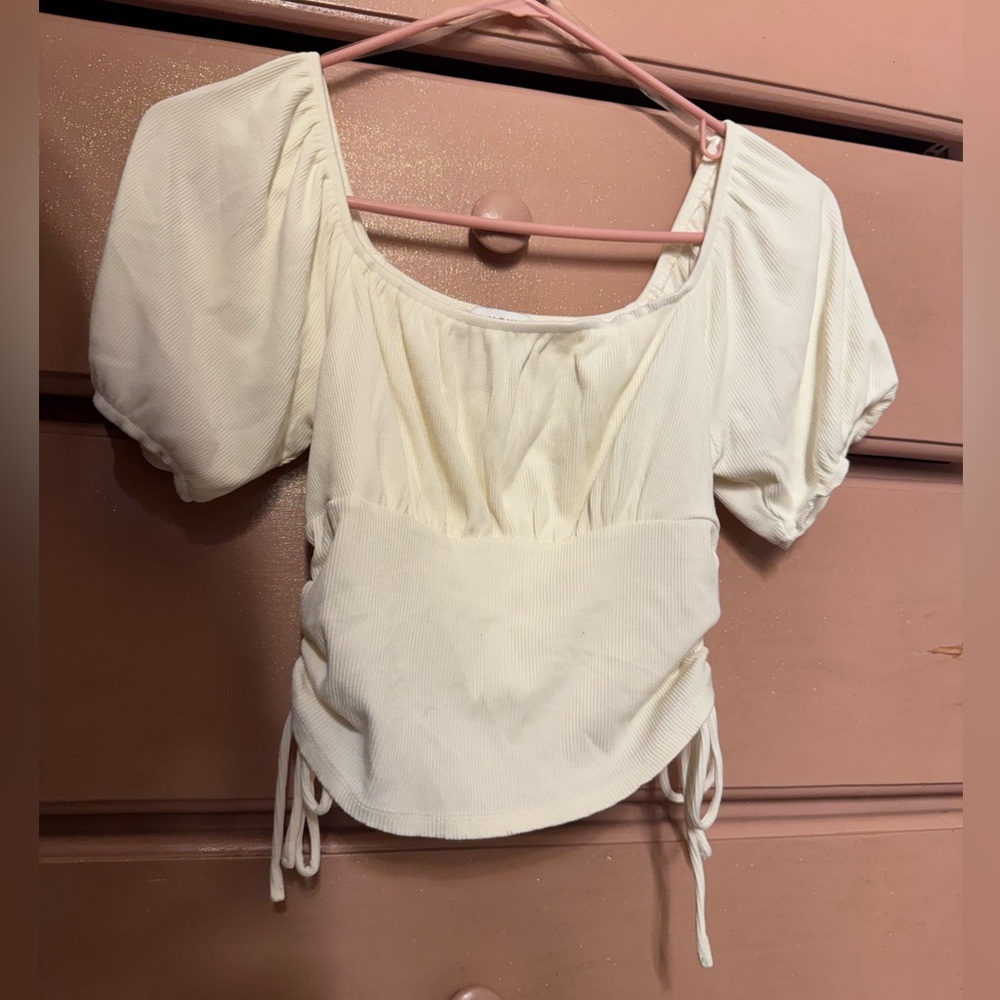 Square-Neck Puff Sleeve Crop Top in Cream